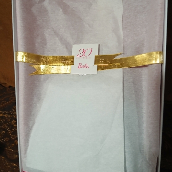 Blue and Pink Dolls & Accessories Toys - Picture 3 of 4